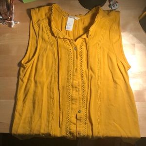 H&M yellow blouse